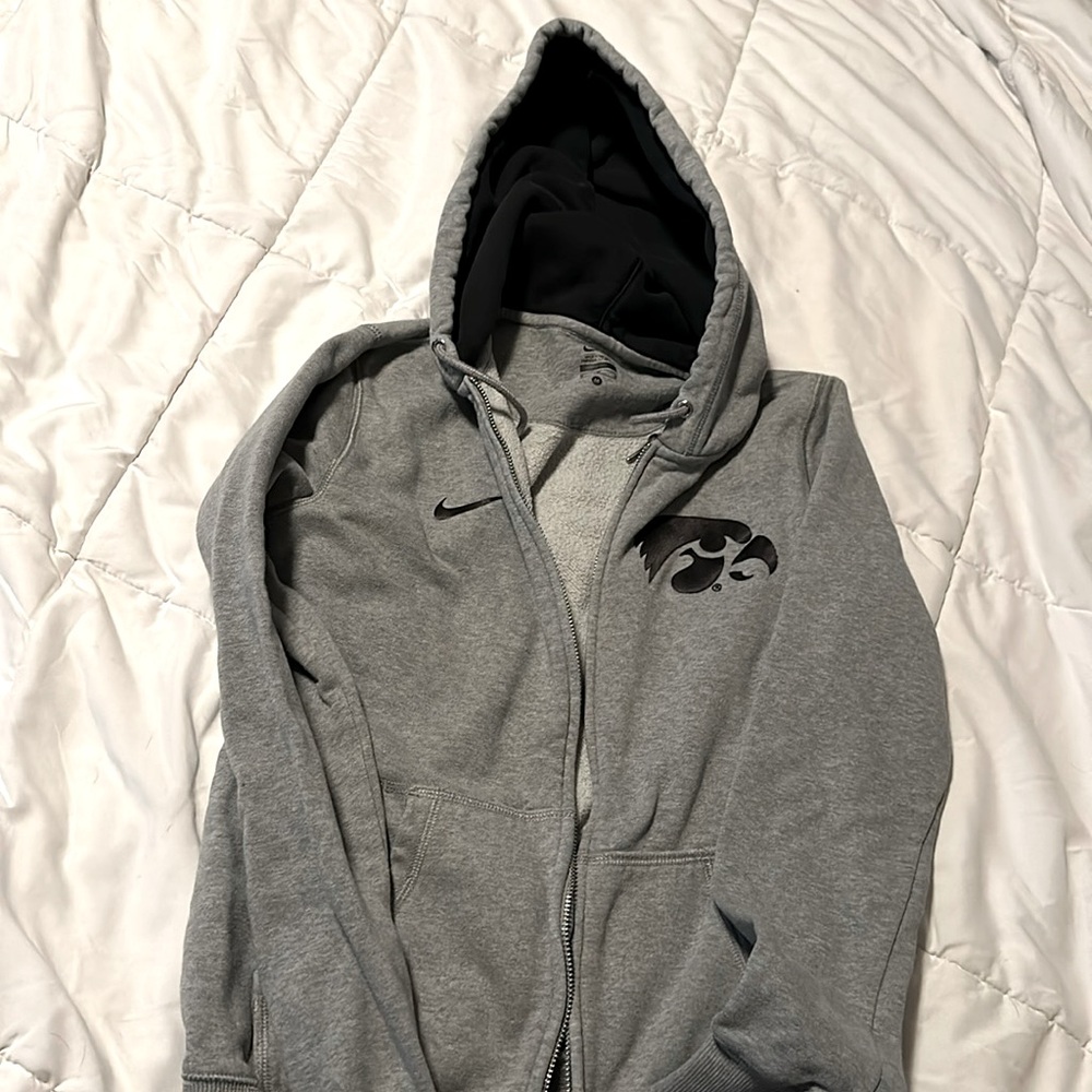Iowa Hawkeyes Nike Zip Up Hoodie - women’s size medium